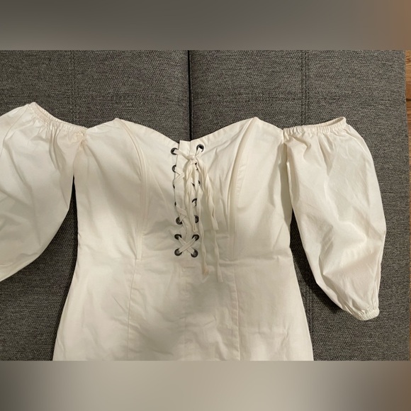 Off the shoulder mini dress - Picture 2 of 4